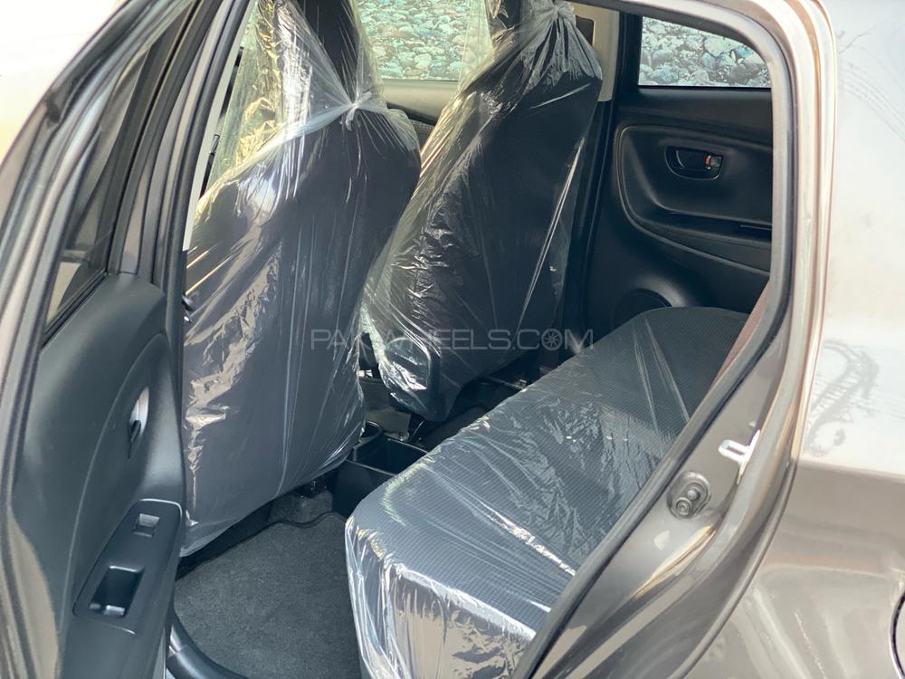 Toyota Vitz 2017 for Sale in Lahore Toyota Vitz 2017 for Sale in Lahore Image-19