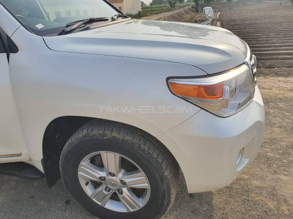 Toyota Land Cruiser 2013 for Sale in Vehari Toyota Land Cruiser 2013 for Sale in Vehari Image-3