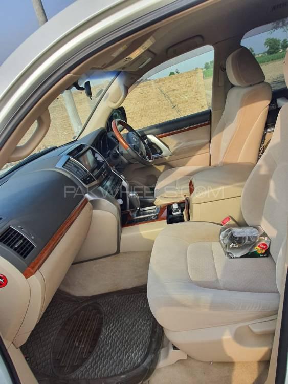 Toyota Land Cruiser 2013 for Sale in Vehari Toyota Land Cruiser 2013 for Sale in Vehari Image-7