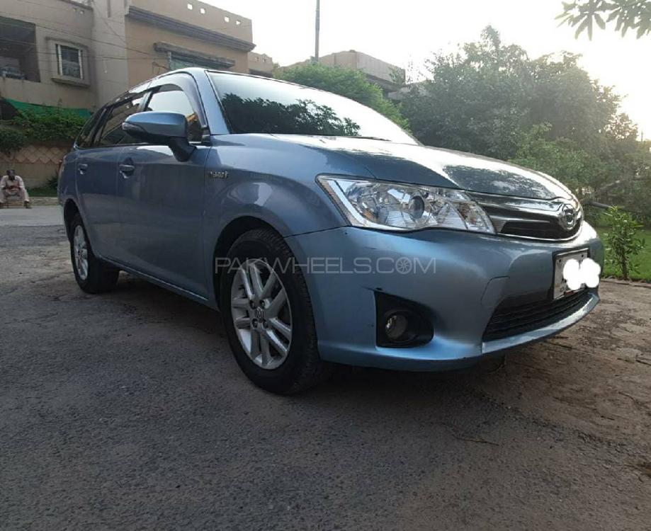 Toyota Corolla Fielder 2014 for Sale in Faisalabad Image-1