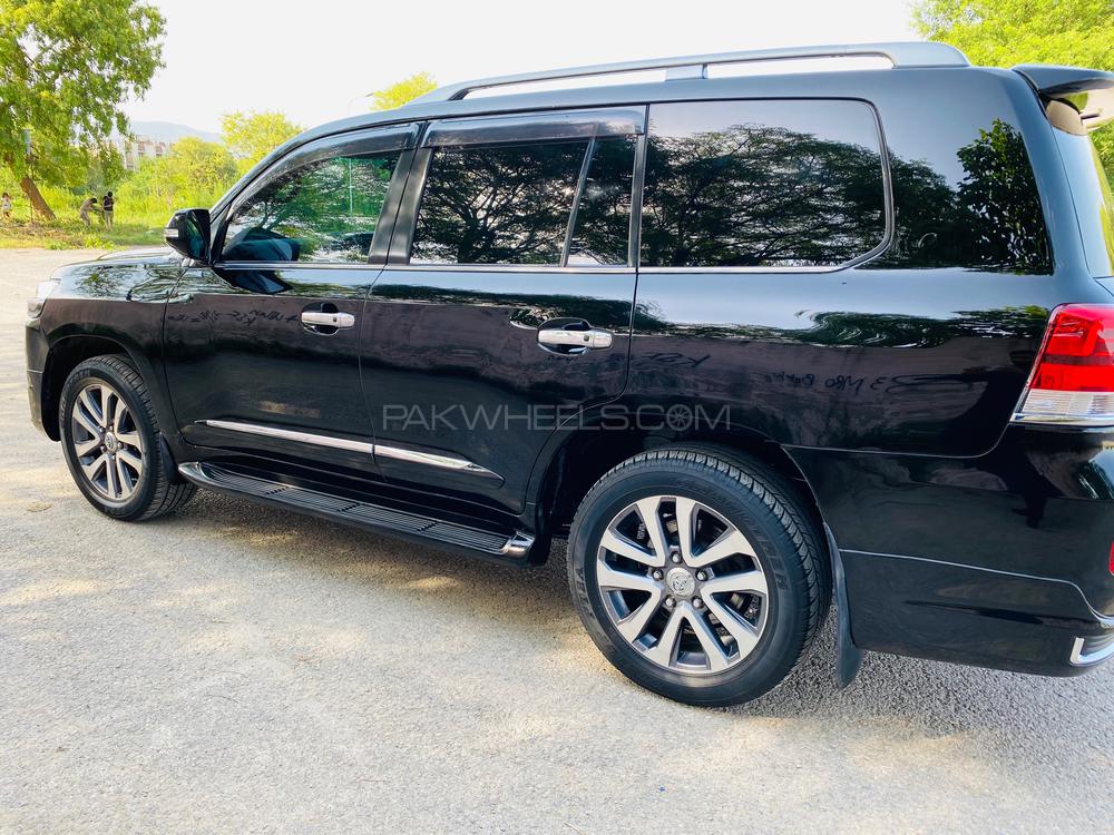 ٹویوٹا لینڈ کروزر 2010 for Sale in اسلام آباد ٹویوٹا لینڈ کروزر 2010 for Sale in اسلام آباد Image-13