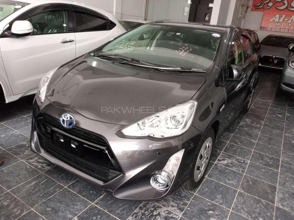 Toyota Aqua 2016 for Sale in Multan Image-1
