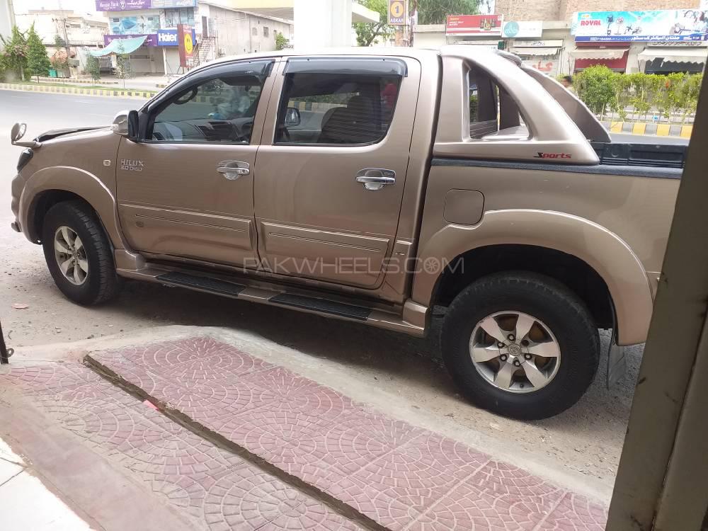 ٹویوٹا ہائیلکس 2007 for Sale in ملتان ٹویوٹا ہائیلکس 2007 for Sale in ملتان Image-8