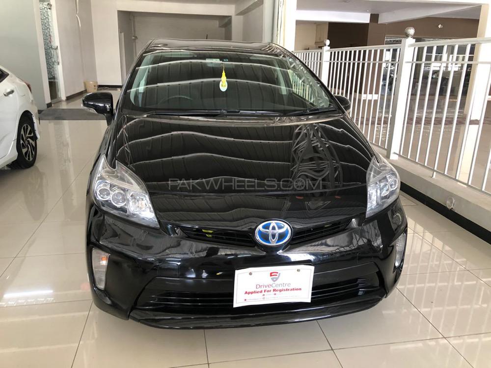 Toyota Prius 2013 for Sale in Peshawar Image-1