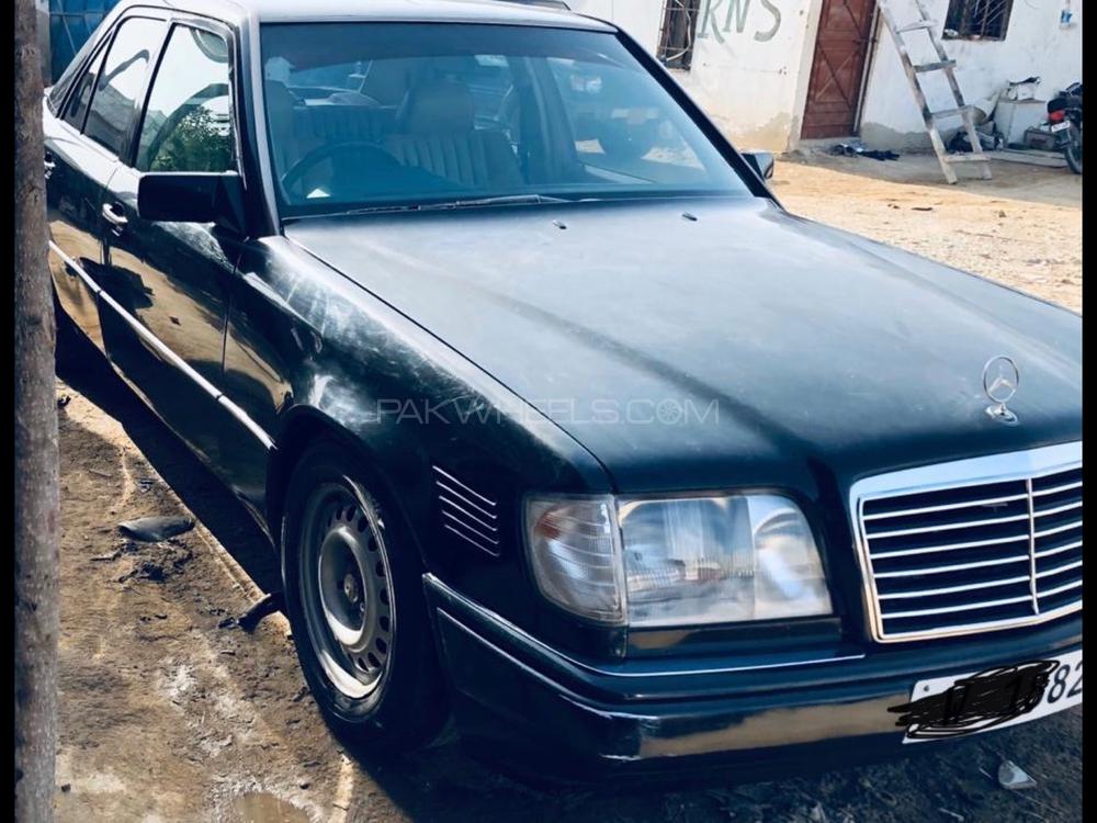 Mercedes Benz E Class 1994 for Sale in Karachi Image-1