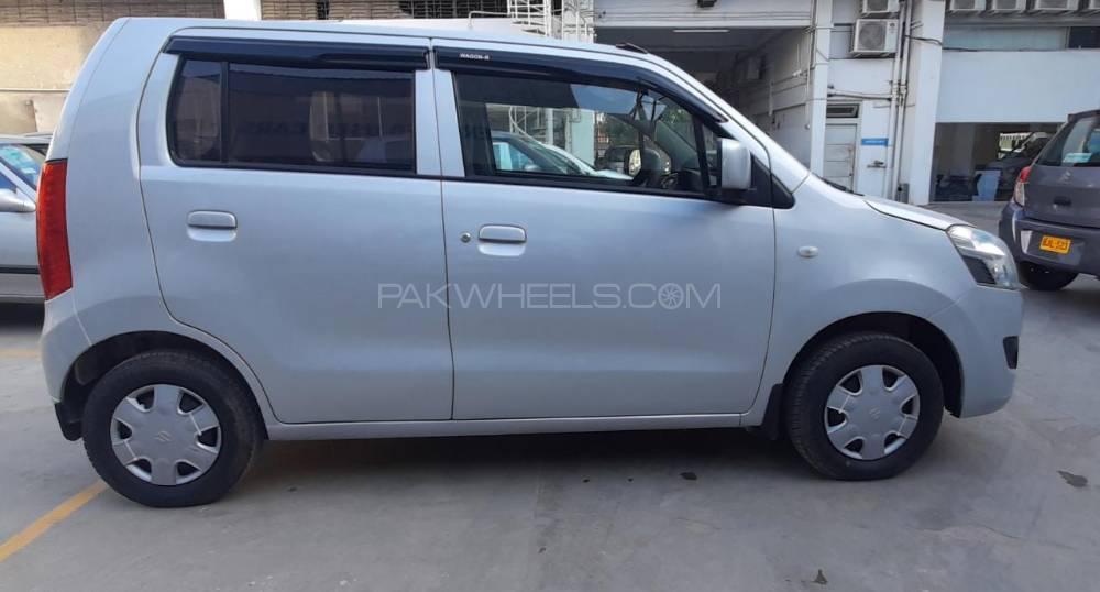 Suzuki Wagon R 2016 for Sale in Karachi Suzuki Wagon R 2016 for Sale in Karachi Image-2