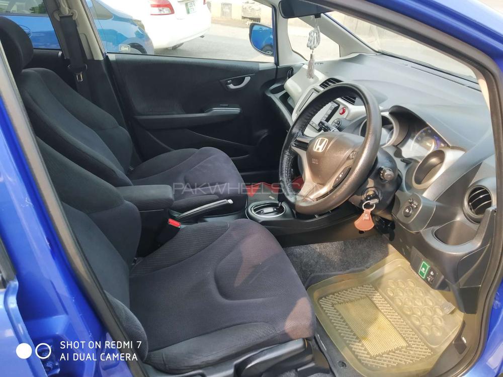 Honda Fit 2011 for Sale in Lahore Honda Fit 2011 for Sale in Lahore Image-6