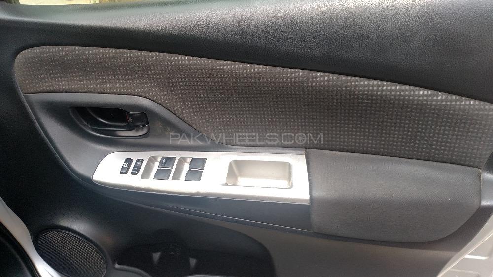 Toyota Vitz 2014 for Sale in Karachi Toyota Vitz 2014 for Sale in Karachi Image-7