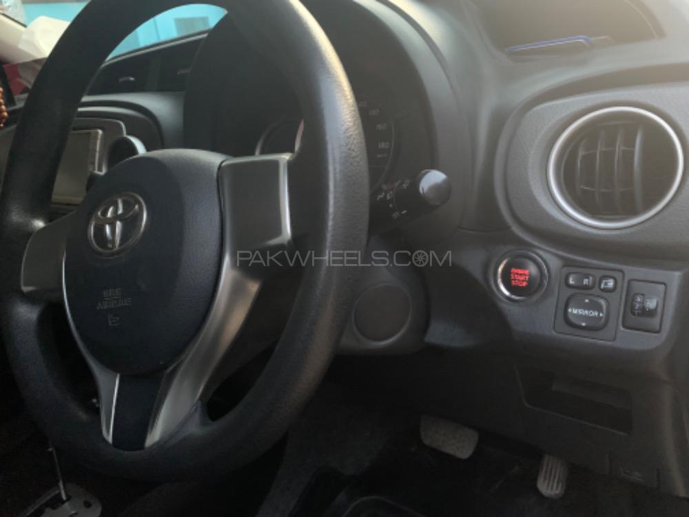 Toyota Vitz 2014 for Sale in Hyderabad Toyota Vitz 2014 for Sale in Hyderabad Image-5