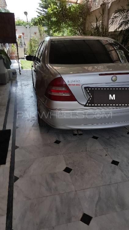مرسڈیز بینز سی کلاس 2003 for Sale in پشاور مرسڈیز بینز سی کلاس 2003 for Sale in پشاور Image-5