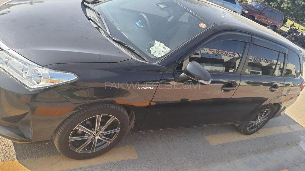 Toyota Corolla Fielder 2017 for Sale in Islamabad Toyota Corolla Fielder 2017 for Sale in Islamabad Image-2