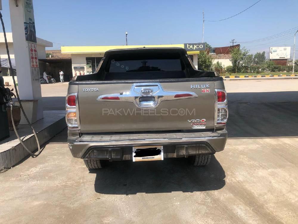 Toyota Hilux 2014 for Sale in Peshawar Toyota Hilux 2014 for Sale in Peshawar Image-4