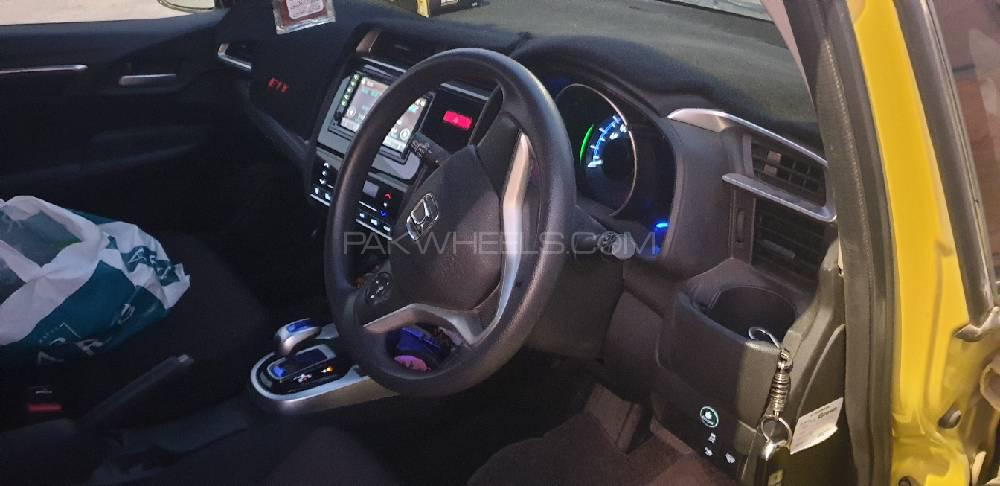Honda Fit 2014 for Sale in Karachi Honda Fit 2014 for Sale in Karachi Image-9