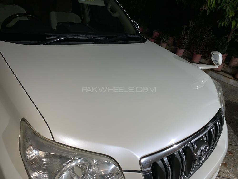 Toyota Prado 2010 for Sale in Peshawar Toyota Prado 2010 for Sale in Peshawar Image-3