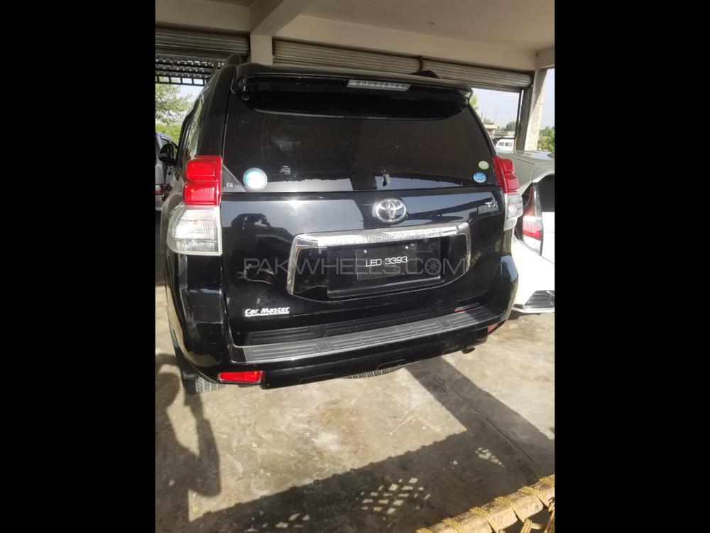 Toyota Prado 2010 for Sale in Peshawar Toyota Prado 2010 for Sale in Peshawar Image-2