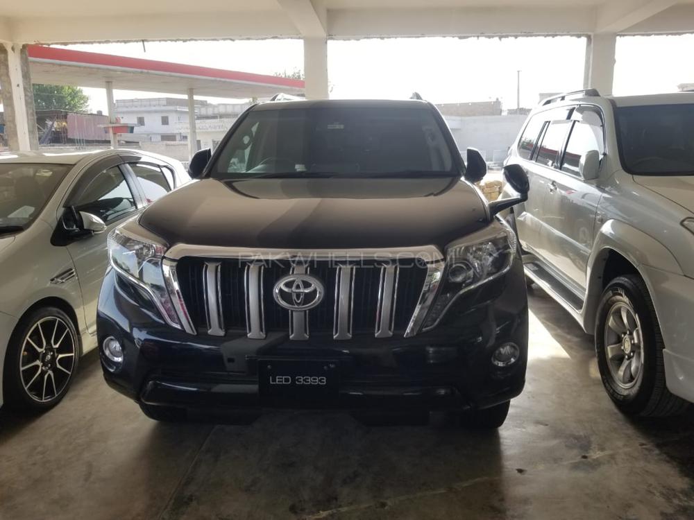 Toyota Prado 2010 for Sale in Peshawar Toyota Prado 2010 for Sale in Peshawar Image-5