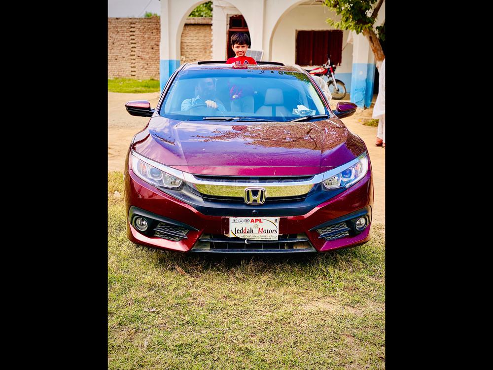Honda Civic 2019 for Sale in Peshawar Image-1