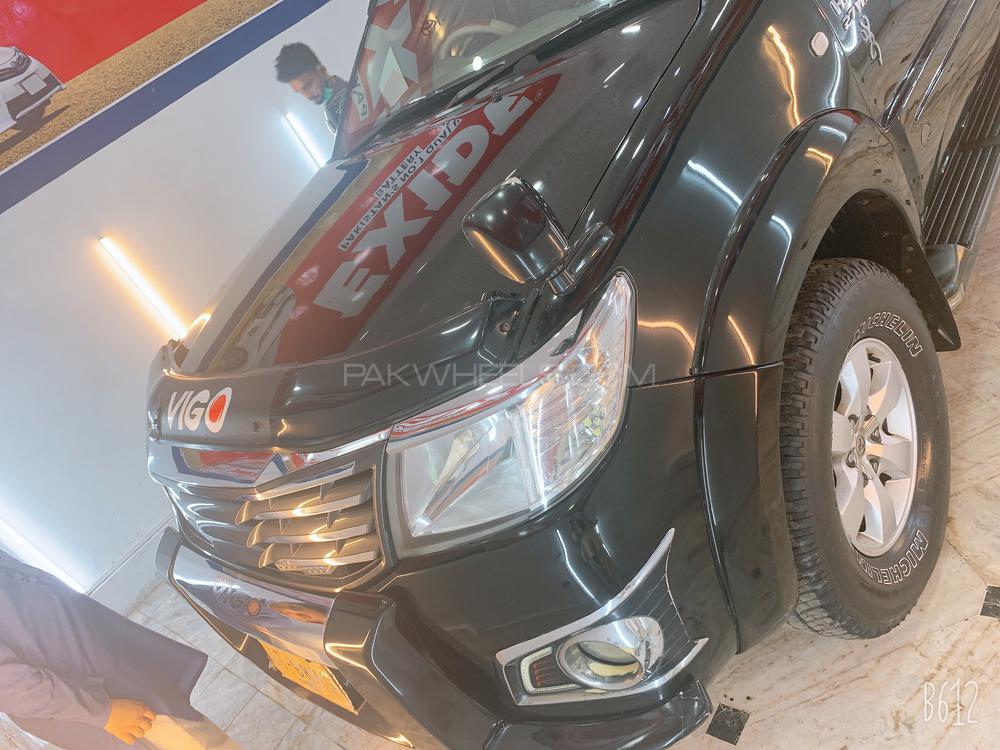 Toyota Hilux 2006 for Sale in Karachi Toyota Hilux 2006 for Sale in Karachi Image-3