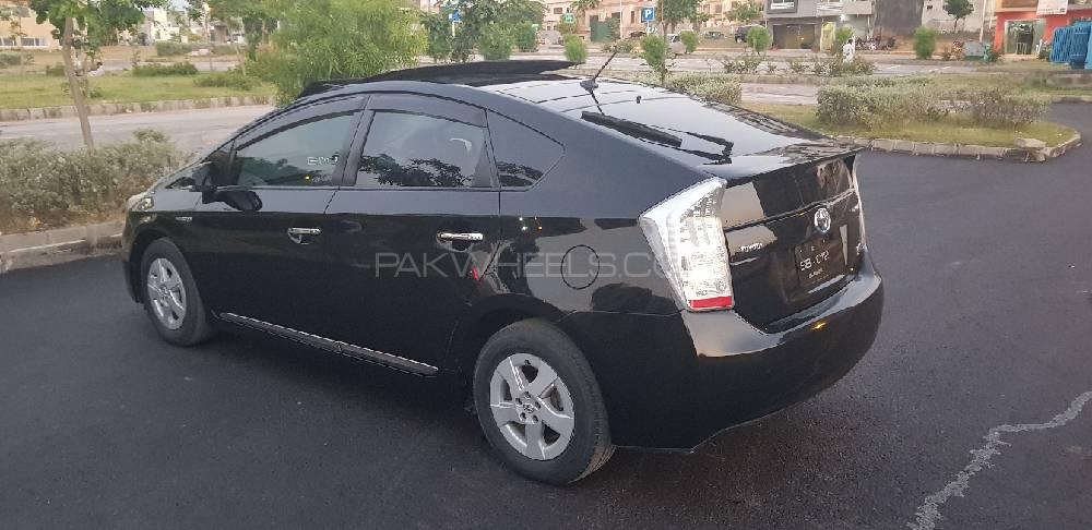 Toyota Prius 2010 for Sale in Rawalpindi Toyota Prius 2010 for Sale in Rawalpindi Image-6