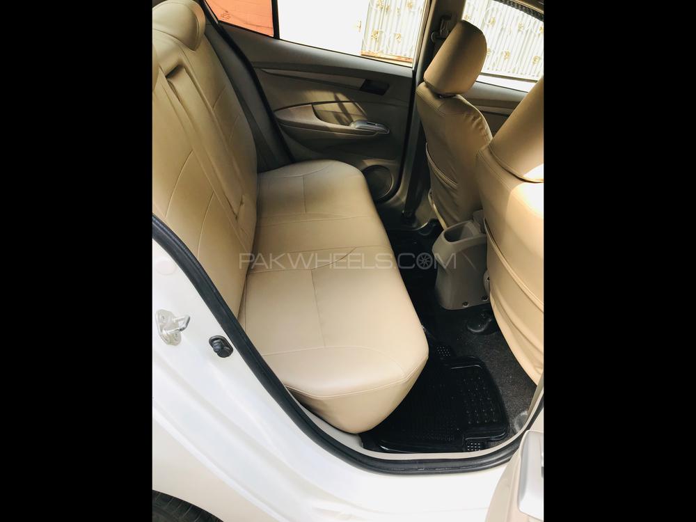Honda City 2015 for Sale in Lahore Honda City 2015 for Sale in Lahore Image-12