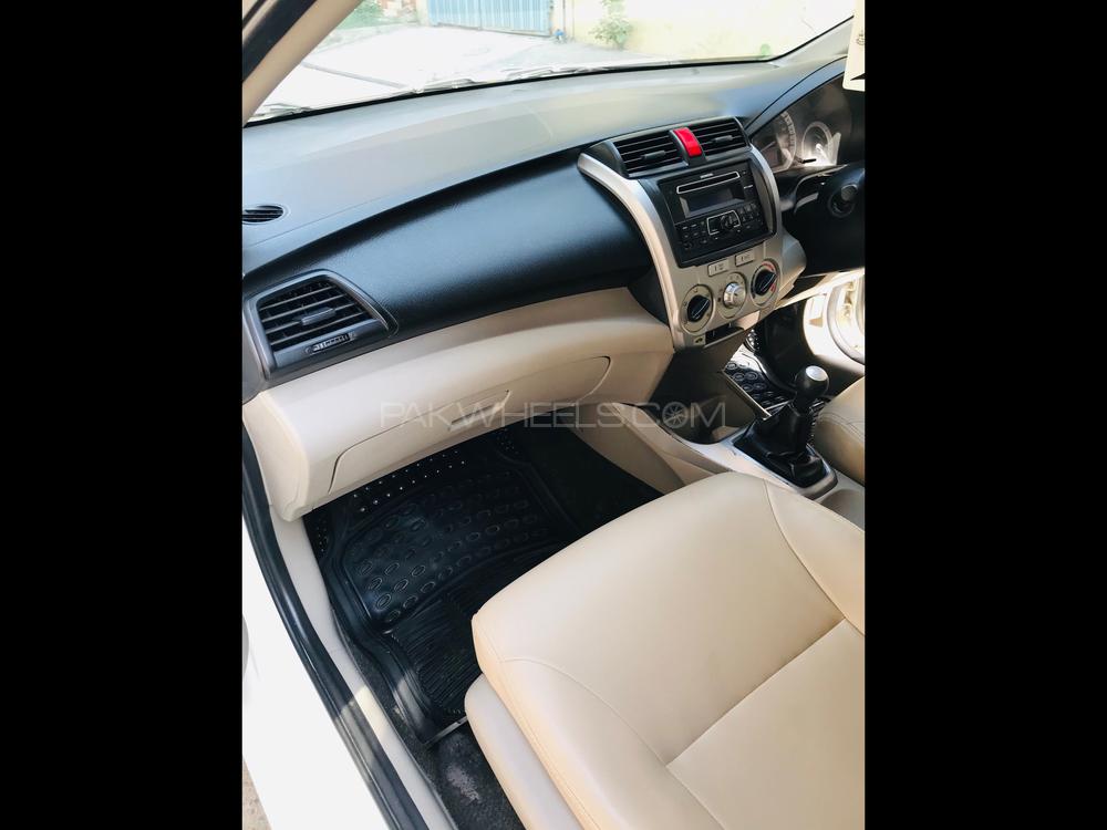 Honda City 2015 for Sale in Lahore Honda City 2015 for Sale in Lahore Image-14