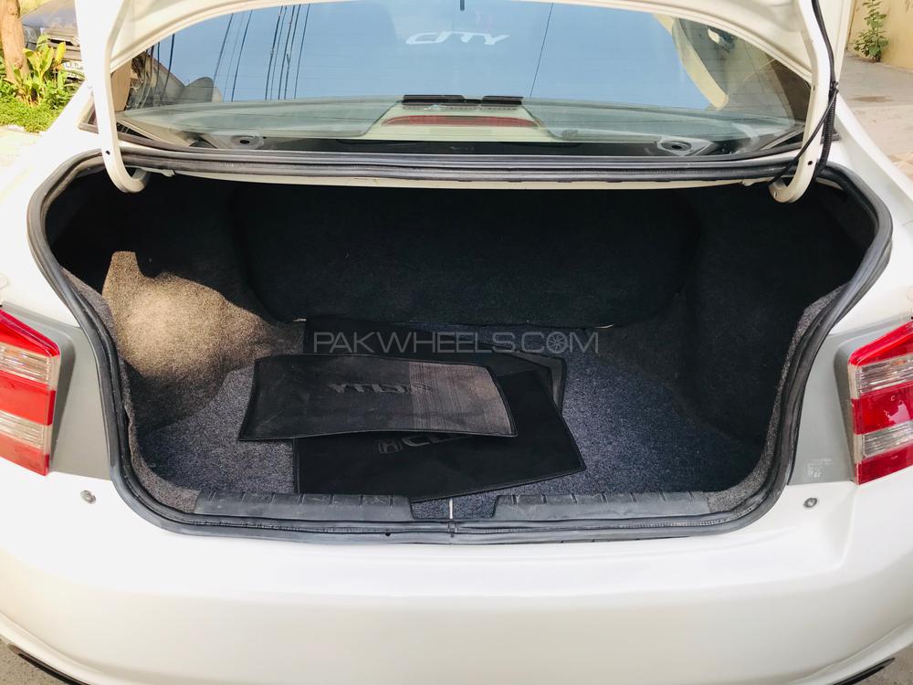 Honda City 2015 for Sale in Lahore Honda City 2015 for Sale in Lahore Image-17