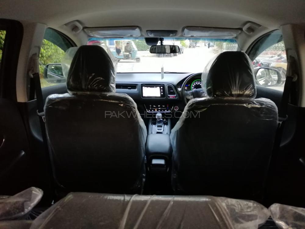 Honda Vezel 2013 for Sale in Karachi Honda Vezel 2013 for Sale in Karachi Image-5