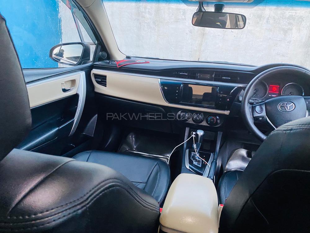 Toyota Corolla 2015 for Sale in Rawalpindi Toyota Corolla 2015 for Sale in Rawalpindi Image-5