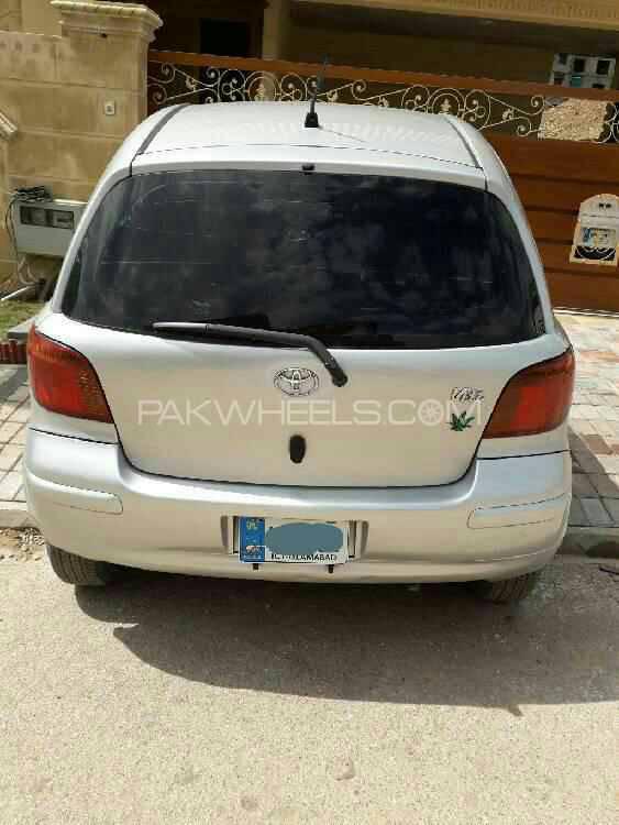 Toyota Vitz 2004 for Sale in Peshawar Toyota Vitz 2004 for Sale in Peshawar Image-3