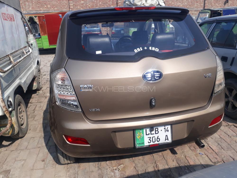 FAW V2 2014 for Sale in Lahore FAW V2 2014 for Sale in Lahore Image-3