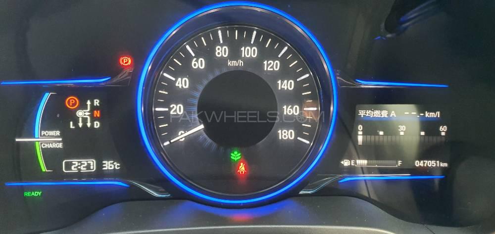 Honda Vezel 2016 for Sale in Lahore Honda Vezel 2016 for Sale in Lahore Image-9