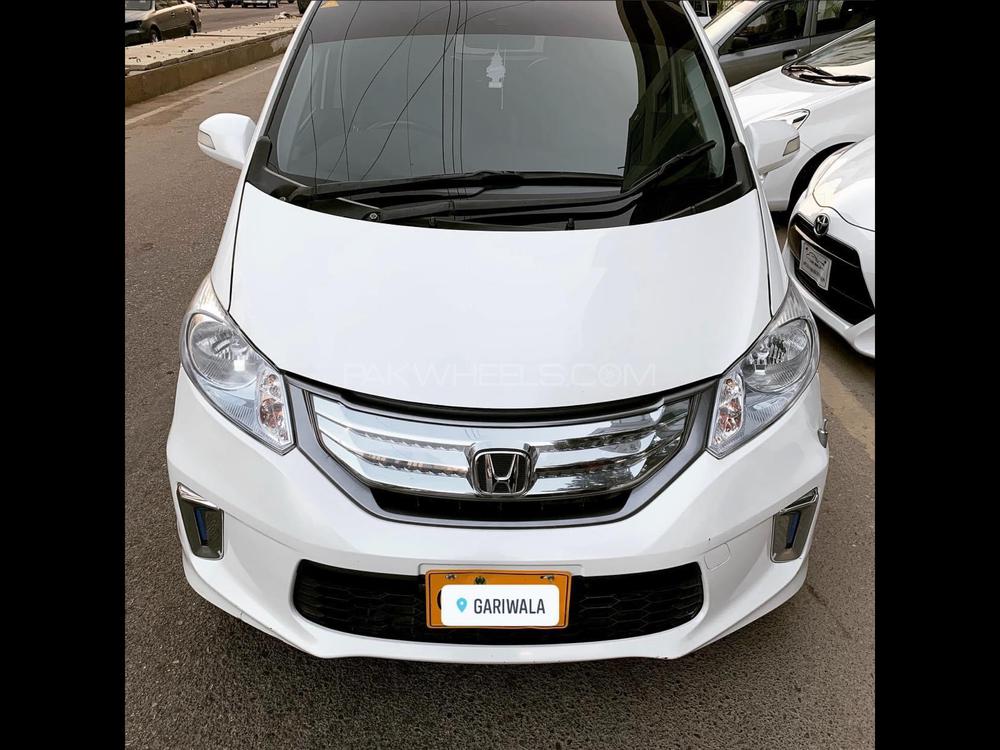 Honda Freed 2013 for Sale in Karachi Honda Freed 2013 for Sale in Karachi Image-2