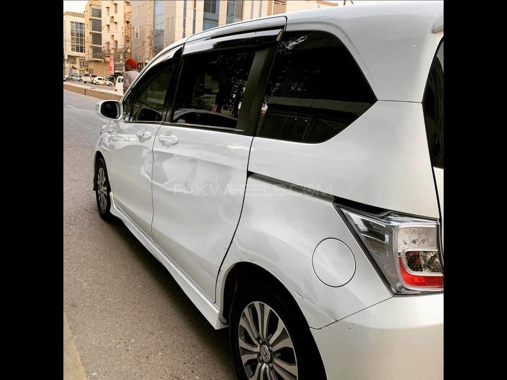 Honda Freed 2013 for Sale in Karachi Honda Freed 2013 for Sale in Karachi Image-4