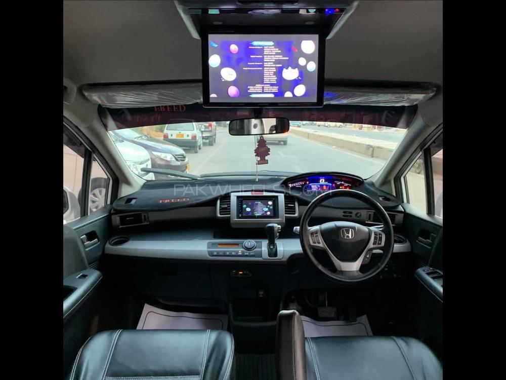 Honda Freed 2013 for Sale in Karachi Honda Freed 2013 for Sale in Karachi Image-10