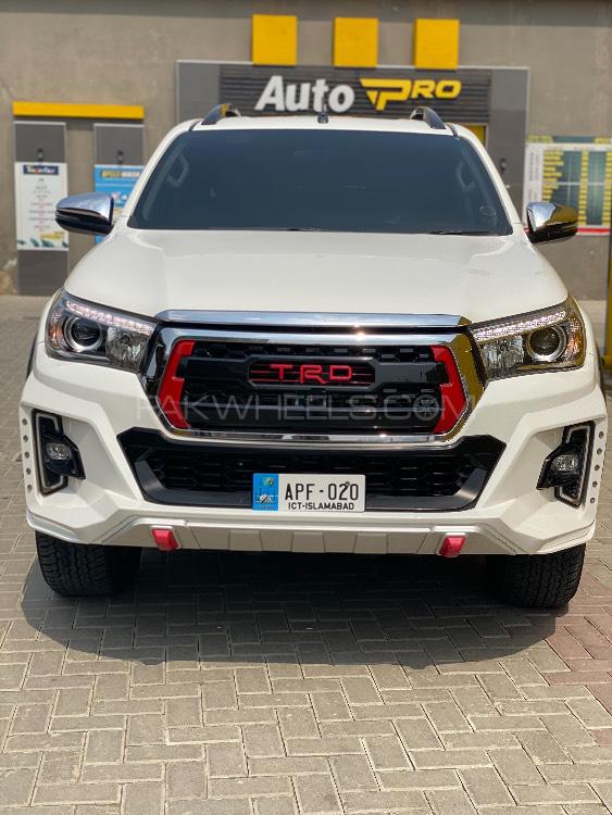 Toyota Hilux 2019 for Sale in Gujrat Image-1