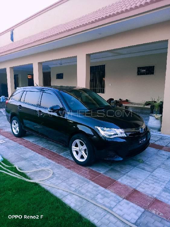 Toyota Corolla Fielder 2014 for Sale in Peshawar Image-1
