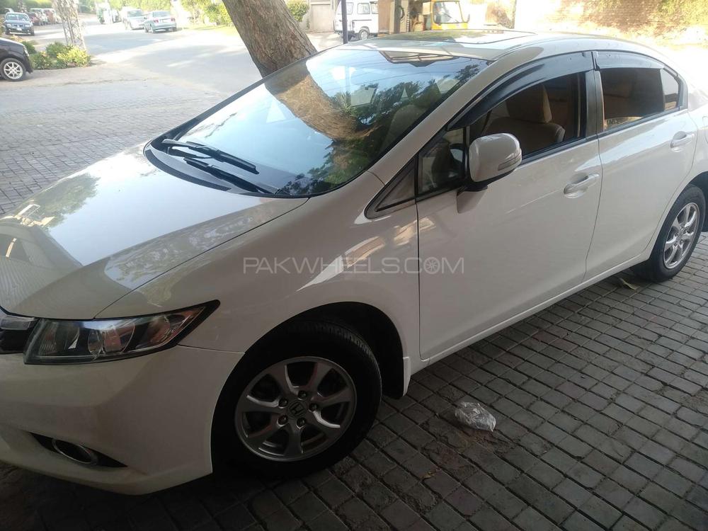 Honda Civic 2015 for Sale in Bahawalpur Honda Civic 2015 for Sale in Bahawalpur Image-3