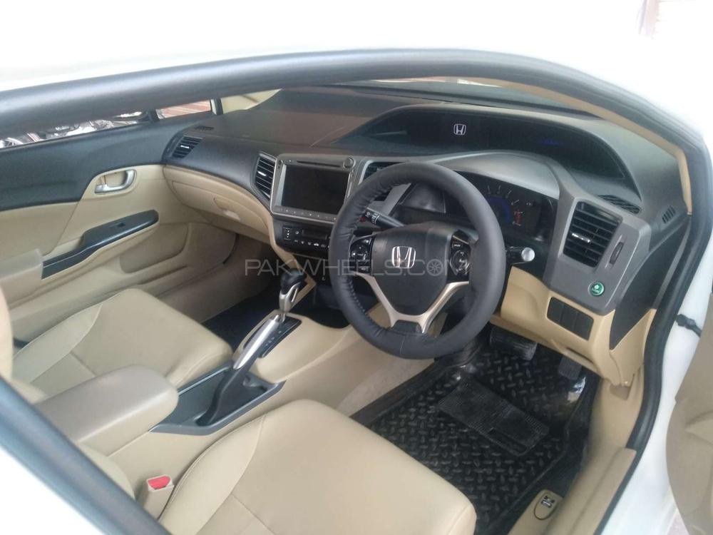 Honda Civic 2015 for Sale in Bahawalpur Honda Civic 2015 for Sale in Bahawalpur Image-9