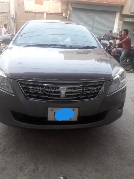 Toyota Premio 2011 for Sale in Lahore Image-1