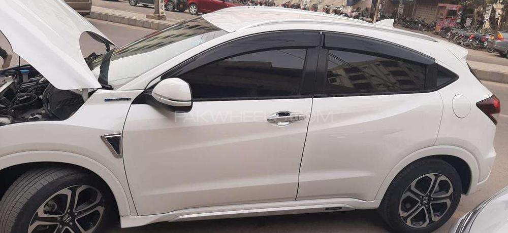 Honda Vezel 2014 for Sale in Karachi Honda Vezel 2014 for Sale in Karachi Image-5