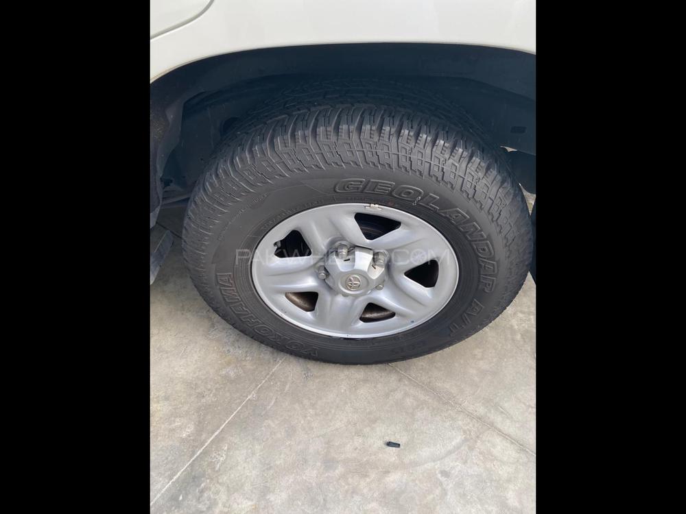 Toyota Land Cruiser 2016 for Sale in Karachi Toyota Land Cruiser 2016 for Sale in Karachi Image-9
