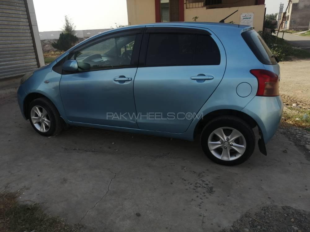 Toyota Vitz 2007 for Sale in Lahore Image-1