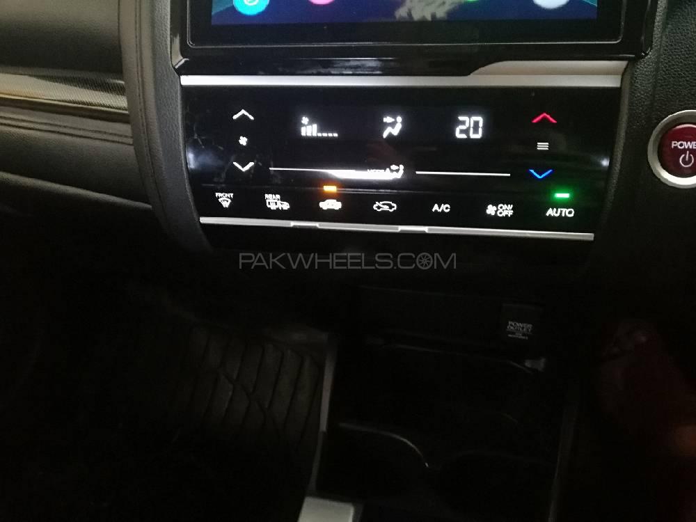 Honda Fit 2014 for Sale in Nowshera Honda Fit 2014 for Sale in Nowshera Image-13