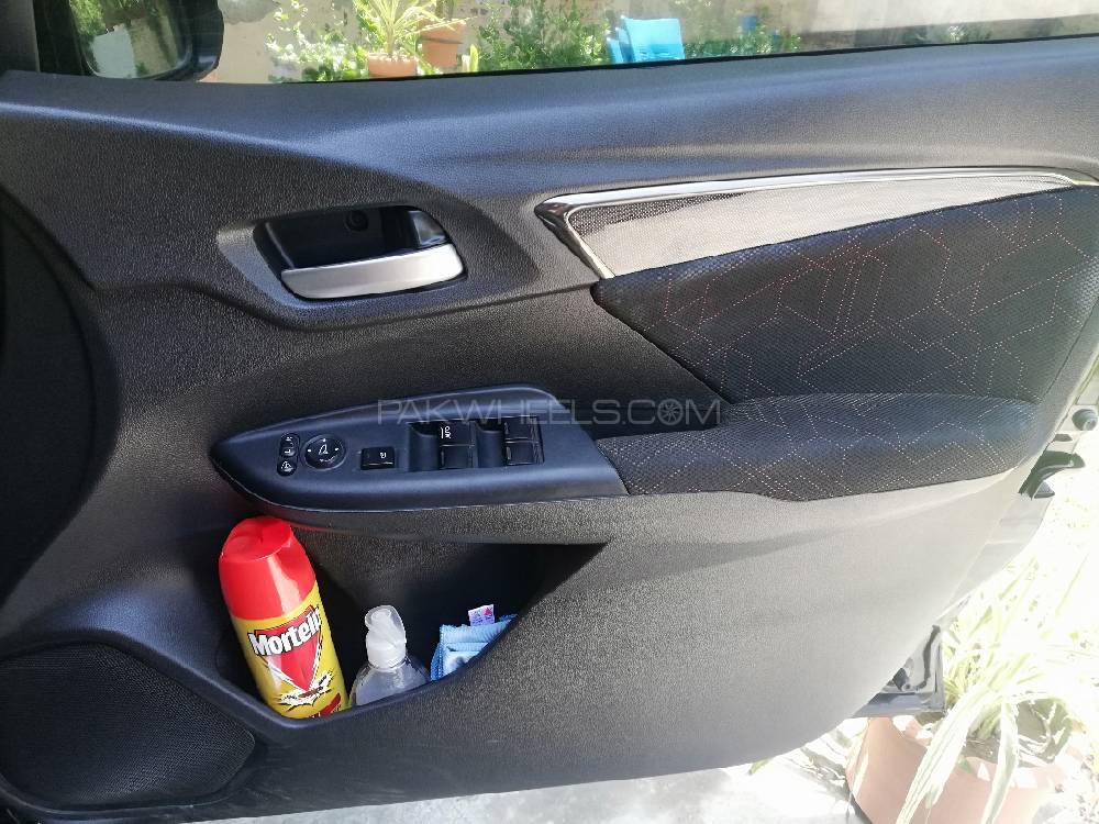 Honda Fit 2014 for Sale in Nowshera Honda Fit 2014 for Sale in Nowshera Image-14