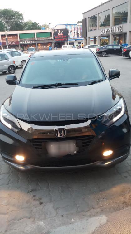 Honda Vezel 2014 for Sale in Lahore Image-1