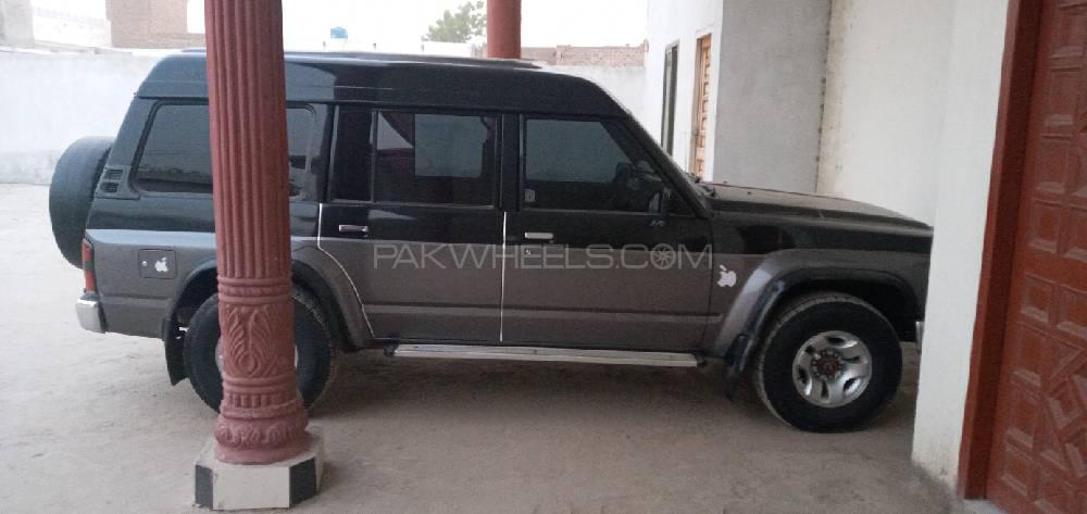 Nissan Patrol 1990 for Sale in Multan Nissan Patrol 1990 for Sale in Multan Image-3