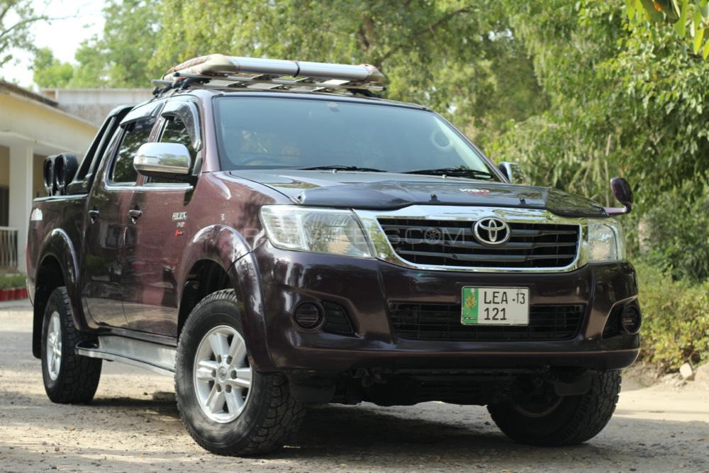 Toyota Hilux 2012 for Sale in Multan Toyota Hilux 2012 for Sale in Multan Image-3
