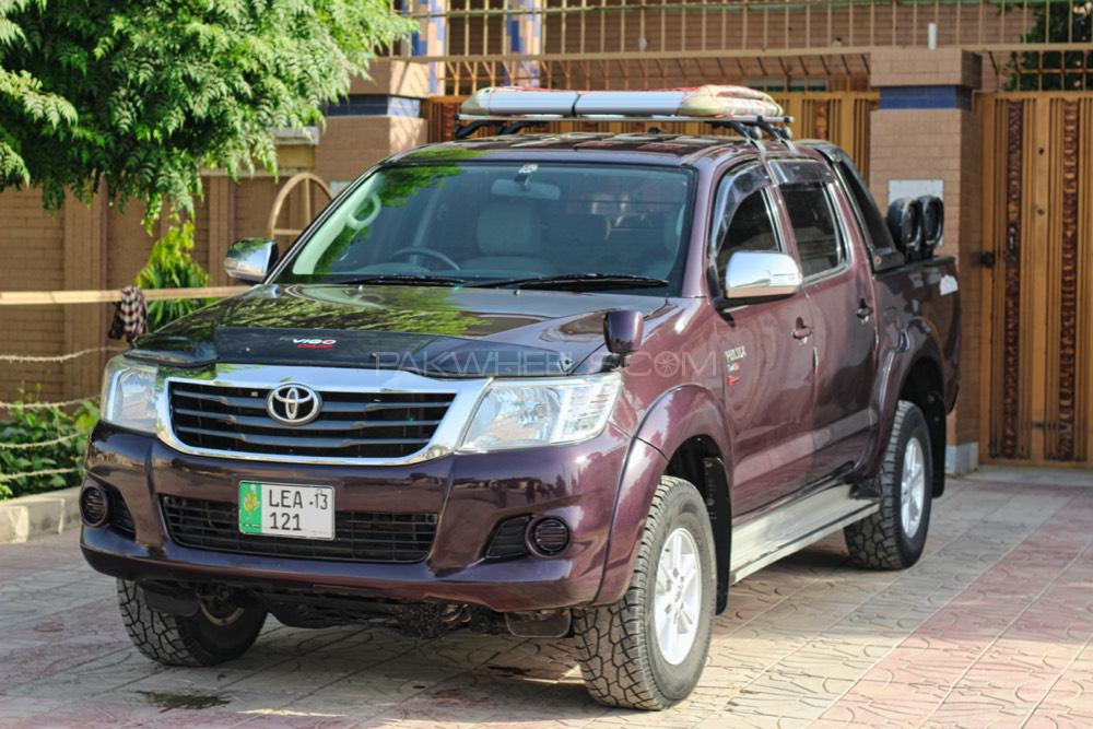 Toyota Hilux 2012 for Sale in Multan Toyota Hilux 2012 for Sale in Multan Image-16