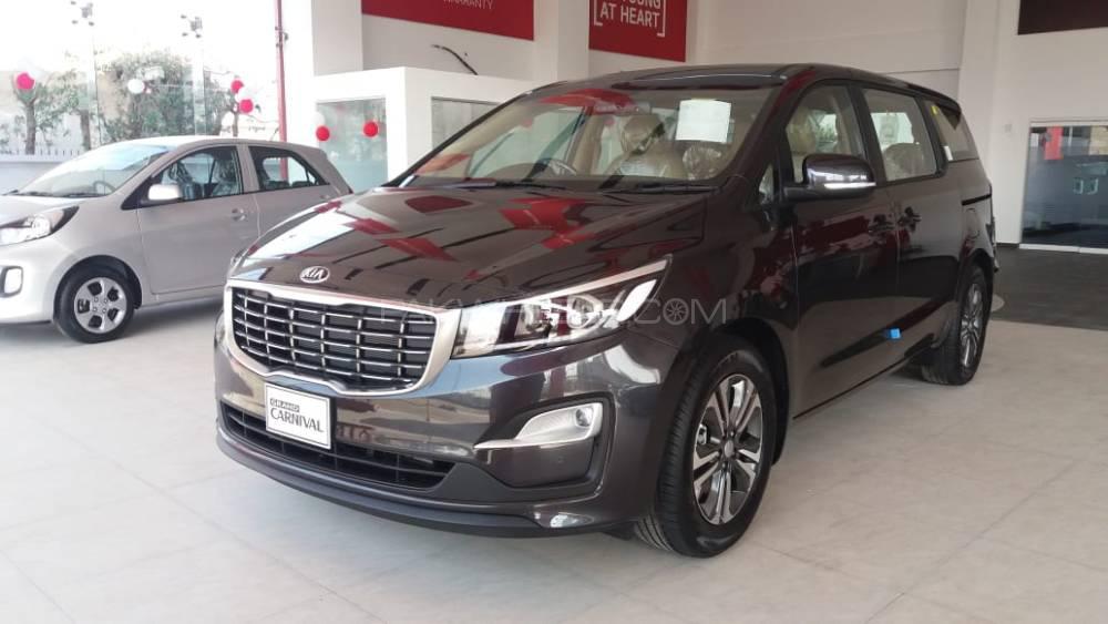 KIA Carnival 2020 for Sale in Karachi Image-1