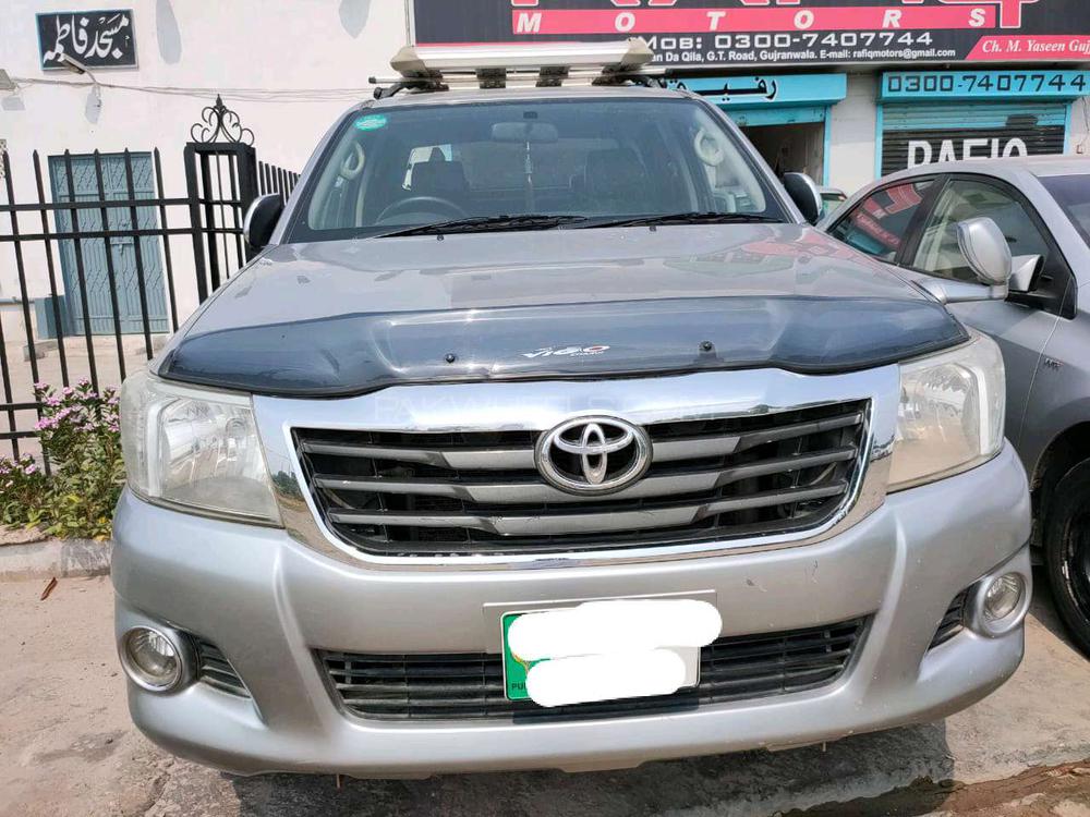 Toyota Hilux 2013 for Sale in Gujranwala Image-1